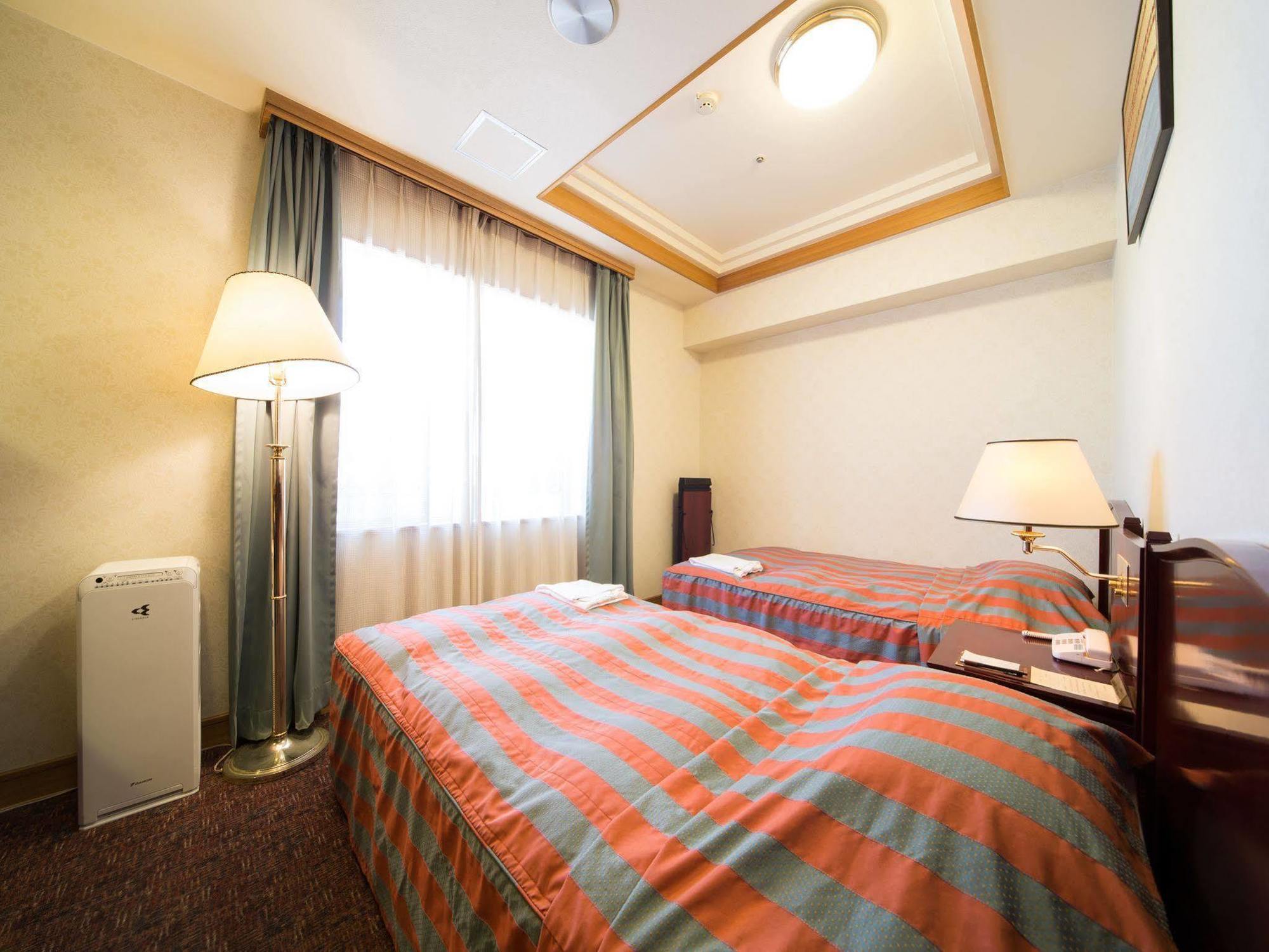 Hotel Claiton Esaka Suita Ngoại thất bức ảnh